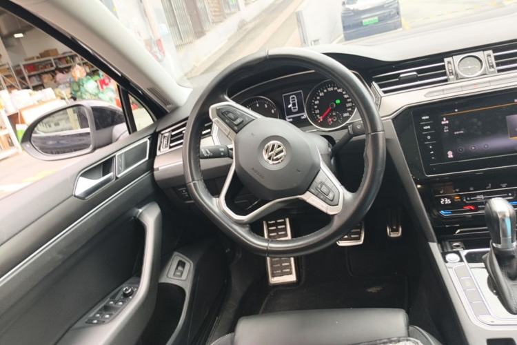 Used Volkswagen Magotan 2020 330TSI DSG Leading Model Steering Wheel
