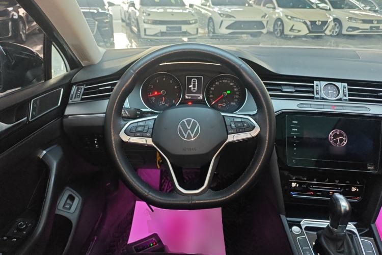 Used Volkswagen Magotan 2020 330TSI DSG Leading Model Steering Wheel