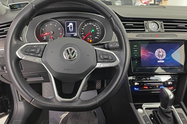 Used Volkswagen Magotan 2020 330TSI DSG Leading Model Steering Wheel