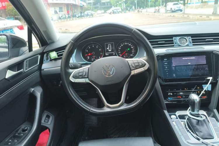 Used Volkswagen Magotan 2020 330TSI DSG Leading Model Steering Wheel