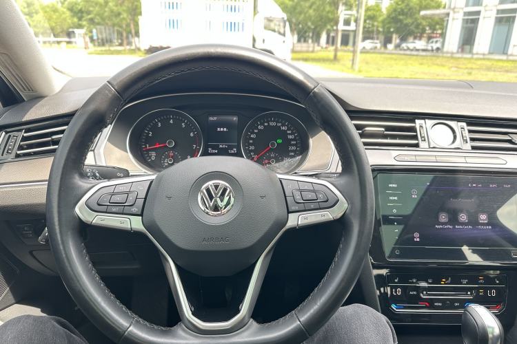 Used Volkswagen Magotan 2020 330TSI DSG Leading Model Steering Wheel