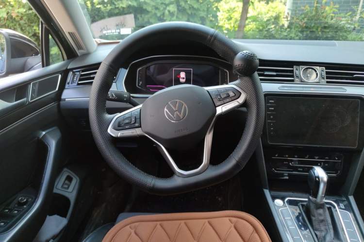 Used Volkswagen Magotan 2020 330TSI DSG Luxury Edition Steering Wheel