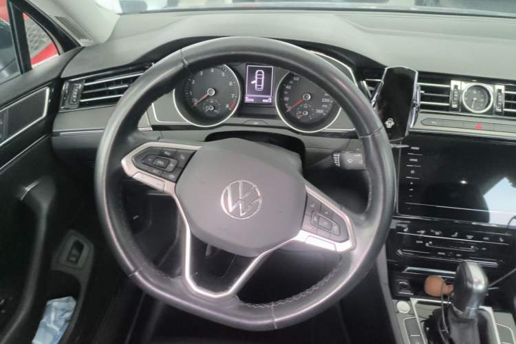 Used Volkswagen Magotan 2020 330TSI DSG Luxury Edition Steering Wheel
