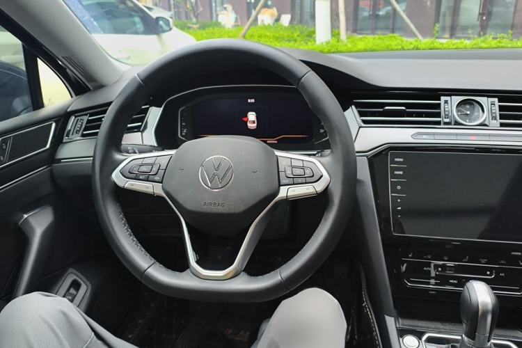 Used Volkswagen Magotan 2020 330TSI DSG Luxury Edition Steering Wheel
