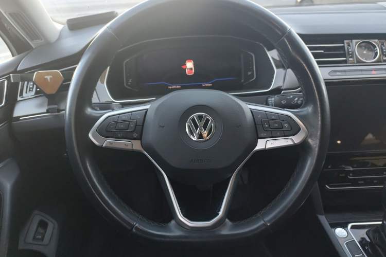 Used Volkswagen Magotan 2020 330TSI DSG Luxury Edition Steering Wheel