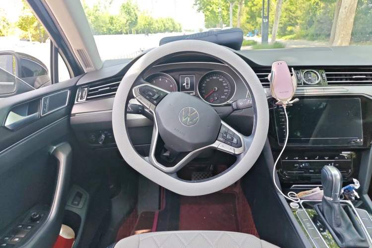 Used Volkswagen Magotan 2020 330TSI DSG Luxury Edition Steering Wheel