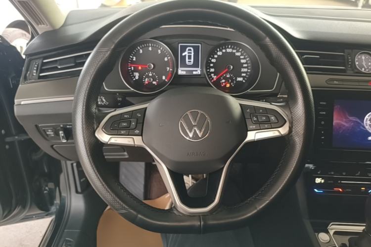 Used Volkswagen Magotan 2020 330TSI DSG Leading Model Steering Wheel