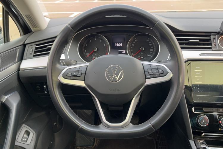 Used Volkswagen Magotan 2020 280TSI DSG Comfort Edition Steering Wheel