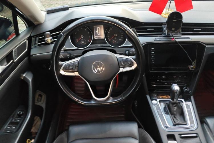Used Volkswagen Magotan 2020 330TSI DSG Leading Model Steering Wheel