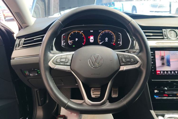 Used Volkswagen Magotan 2020 330TSI DSG Luxury Edition Steering Wheel