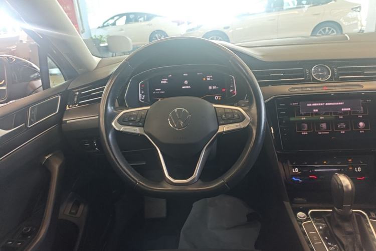 Used Volkswagen Magotan 2020 380TSI DSG Luxury Version Steering Wheel