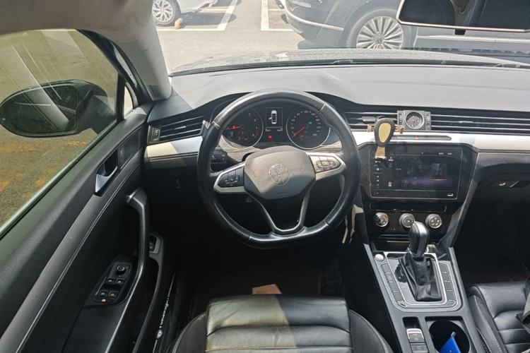 Used Volkswagen Magotan 2020 280TSI DSG Comfort Edition Steering Wheel