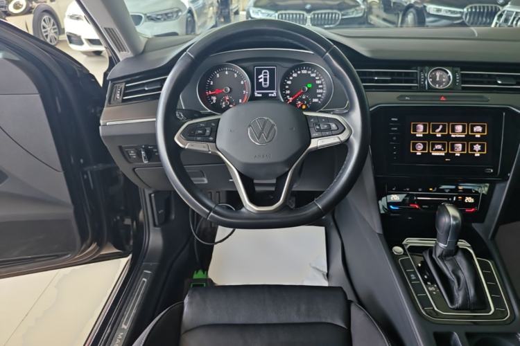 Used Volkswagen Magotan 2020 330TSI DSG Leading Model Steering Wheel