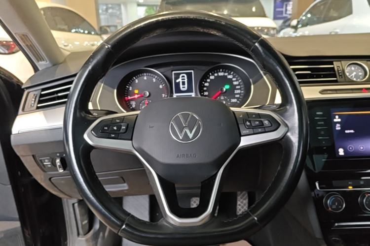 Used Volkswagen Magotan 2020 280TSI DSG Comfort Edition Steering Wheel