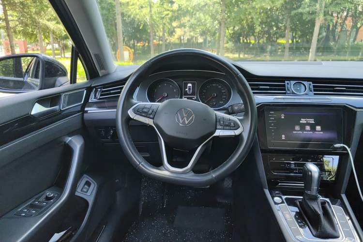 Used Volkswagen Magotan 2020 330TSI DSG Leading Model Steering Wheel