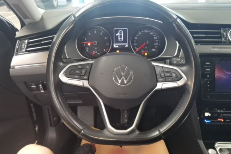 Used Volkswagen Magotan 2020 330TSI DSG Leading Model Steering Wheel