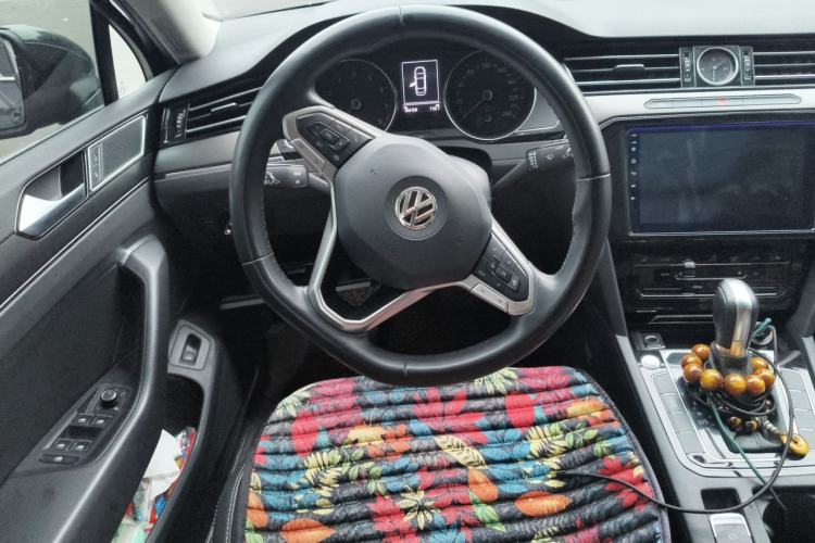 Used Volkswagen Magotan 2020 330TSI DSG Leading Model Steering Wheel