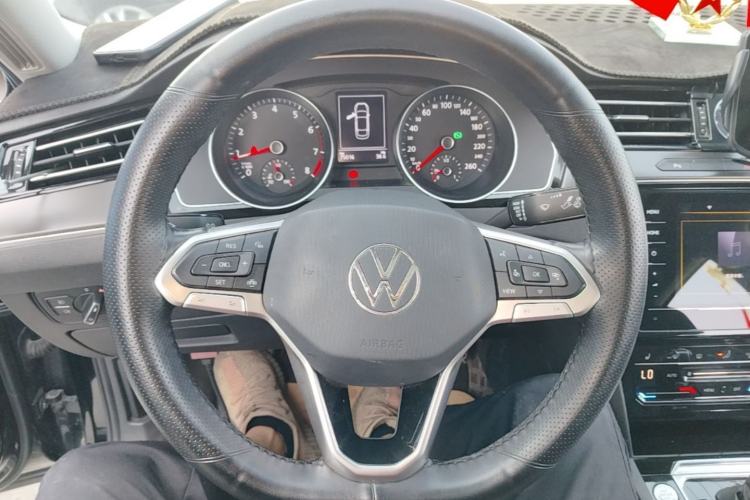 Used Volkswagen Magotan 2020 330TSI DSG Leading Model Steering Wheel