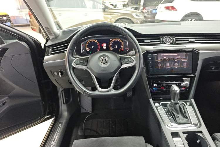 Used Volkswagen Magotan 2020 330TSI DSG Luxury Edition Steering Wheel