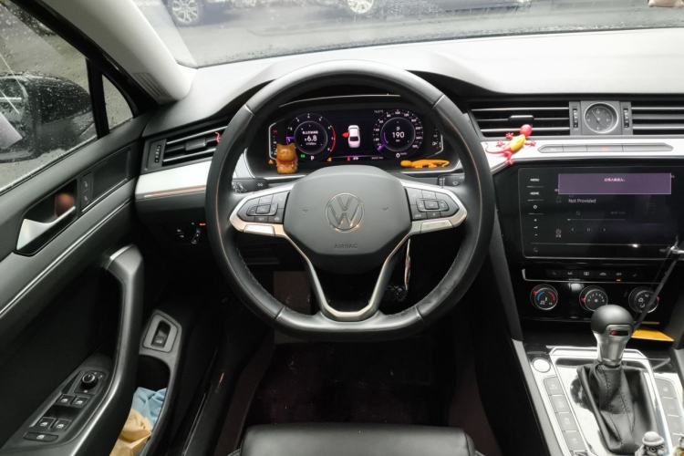 Used Volkswagen Magotan 2020 280TSI DSG Comfort Edition Steering Wheel