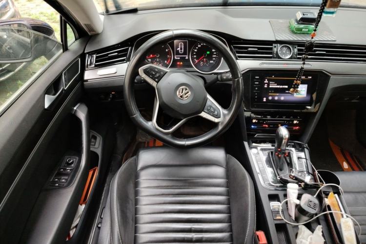 Used Volkswagen Magotan 2020 330TSI DSG Leading Model Steering Wheel