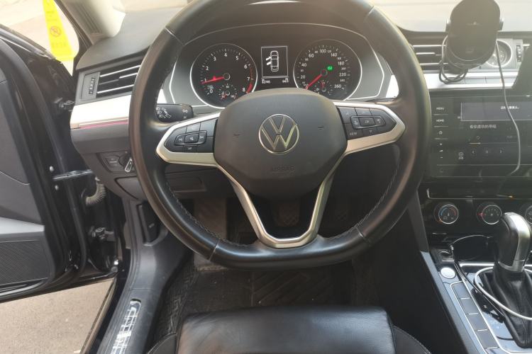 Used Volkswagen Magotan 2020 280TSI DSG Comfort Edition Steering Wheel