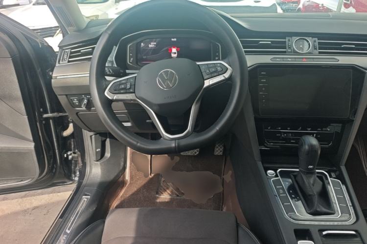 Used Volkswagen Magotan 2020 380TSI DSG Luxury Version Steering Wheel