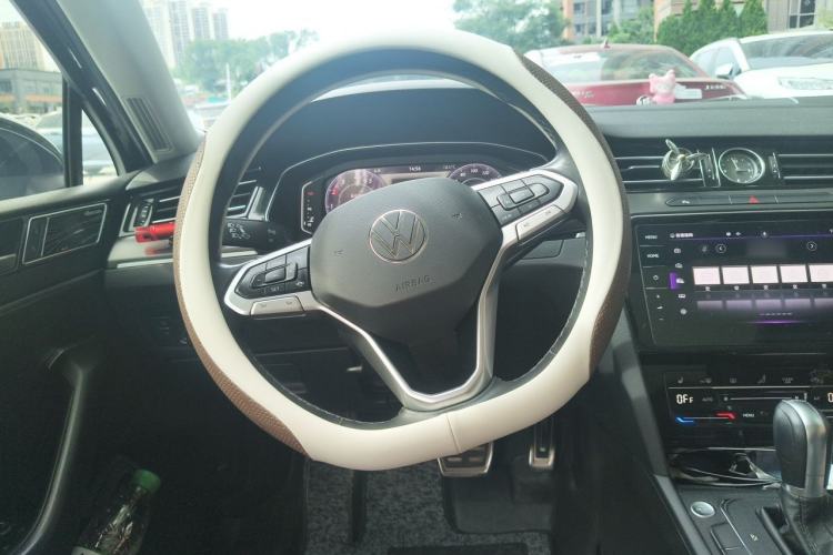 Used Volkswagen Magotan 2020 330TSI DSG Luxury Edition Steering Wheel