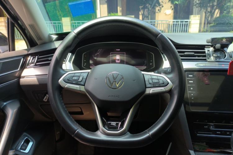 Used Volkswagen Magotan 2020 330TSI DSG Luxury Edition Steering Wheel