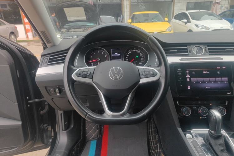 Used Volkswagen Magotan 2020 280TSI DSG Comfort Edition Steering Wheel