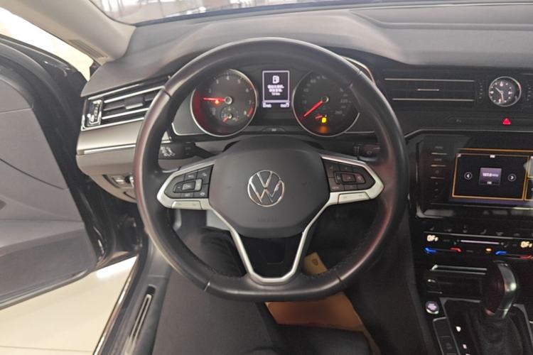 Used Volkswagen Magotan 2020 330TSI DSG Leading Model Steering Wheel