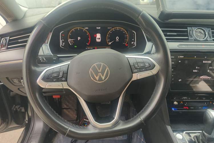 Used Volkswagen Magotan 2020 330TSI DSG Luxury Edition Steering Wheel