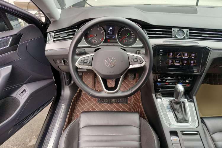 Used Volkswagen Magotan 2020 330TSI DSG Leading Model Steering Wheel