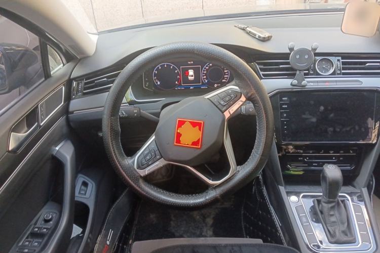 Used Volkswagen Magotan 2020 380TSI DSG Luxury Version Steering Wheel