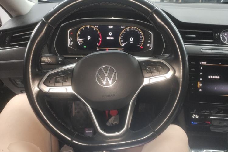 Used Volkswagen Magotan 2020 330TSI DSG Luxury Edition Steering Wheel