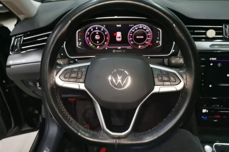 Used Volkswagen Magotan 2020 330TSI DSG Luxury Edition Steering Wheel