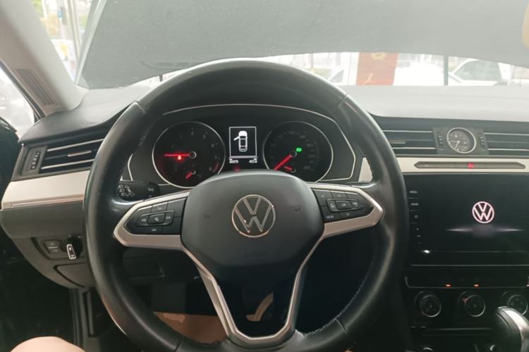 Used Volkswagen Magotan 2020 280TSI DSG Comfort Edition Steering Wheel