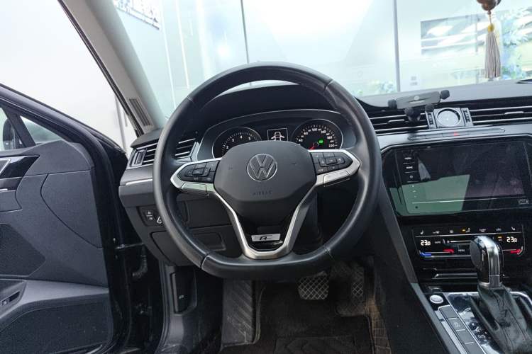Used Volkswagen Magotan 2020 330TSI DSG Leading Model Steering Wheel