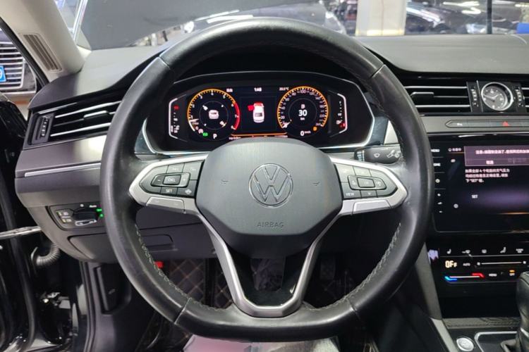 Used Volkswagen Magotan 2020 330TSI DSG Luxury Edition Steering Wheel