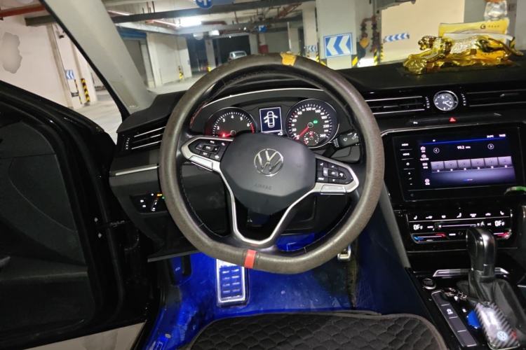 Used Volkswagen Magotan 2020 330TSI DSG Leading Model Steering Wheel