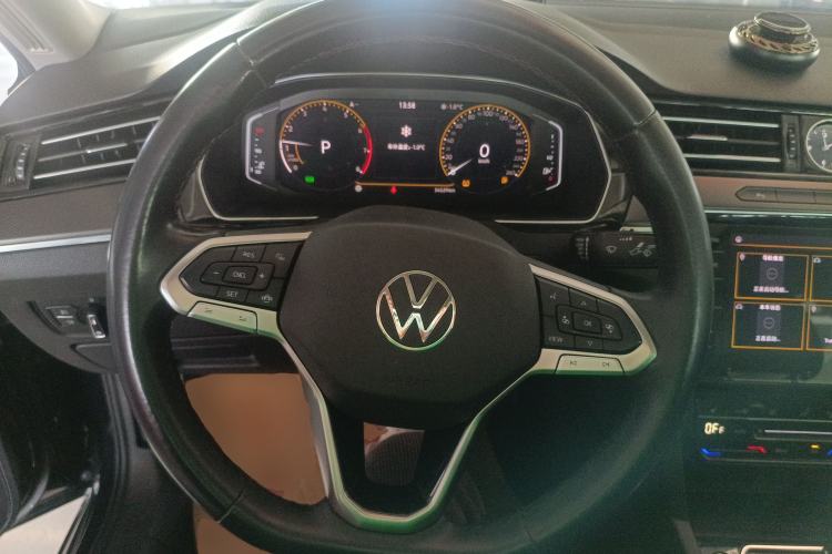 Used Volkswagen Magotan 2020 330TSI DSG Luxury Edition Steering Wheel