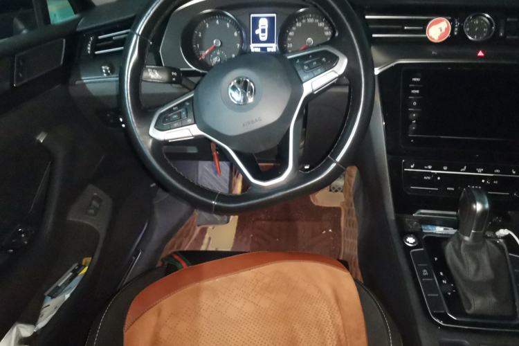 Used Volkswagen Magotan 2020 330TSI DSG Leading Model Steering Wheel