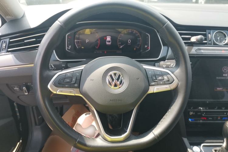 Used Volkswagen Magotan 2020 330TSI DSG Luxury Edition Steering Wheel