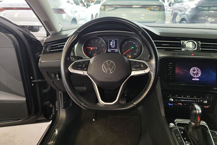 Used Volkswagen Magotan 2020 330TSI DSG Leading Model Steering Wheel