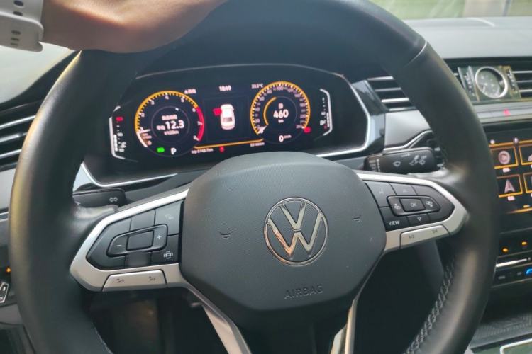 Used Volkswagen Magotan 2020 330TSI DSG Luxury Edition Steering Wheel