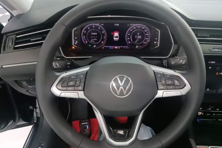 Used Volkswagen Magotan 2020 330TSI DSG Luxury Edition Steering Wheel