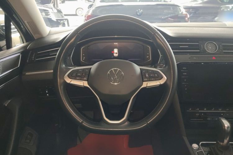 Used Volkswagen Magotan 2020 330TSI DSG Leading Model Steering Wheel