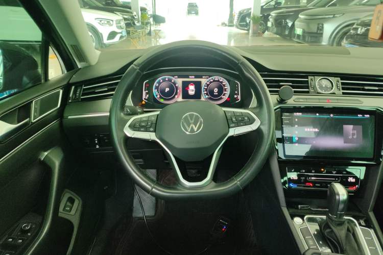 Used Volkswagen Magotan 2020 330TSI DSG Luxury Edition Steering Wheel