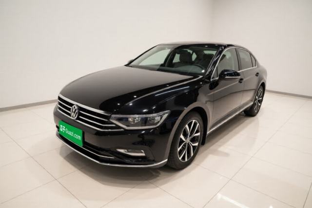 Ojetý Volkswagen Magotan 2020 330TSI DSG Leading Model