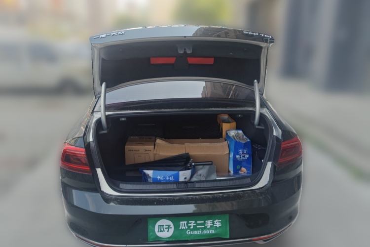 Used Volkswagen Magotan 2020 330TSI DSG Luxury Edition Trunk